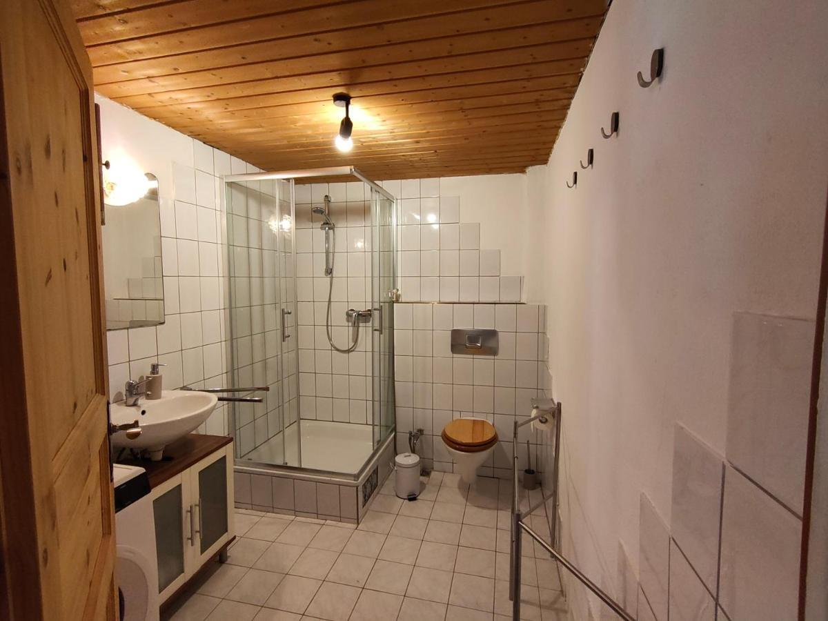 Gemütliche Ferienwohnung mit Kamin und Garten Garmisch-Partenkirchen Exterior foto